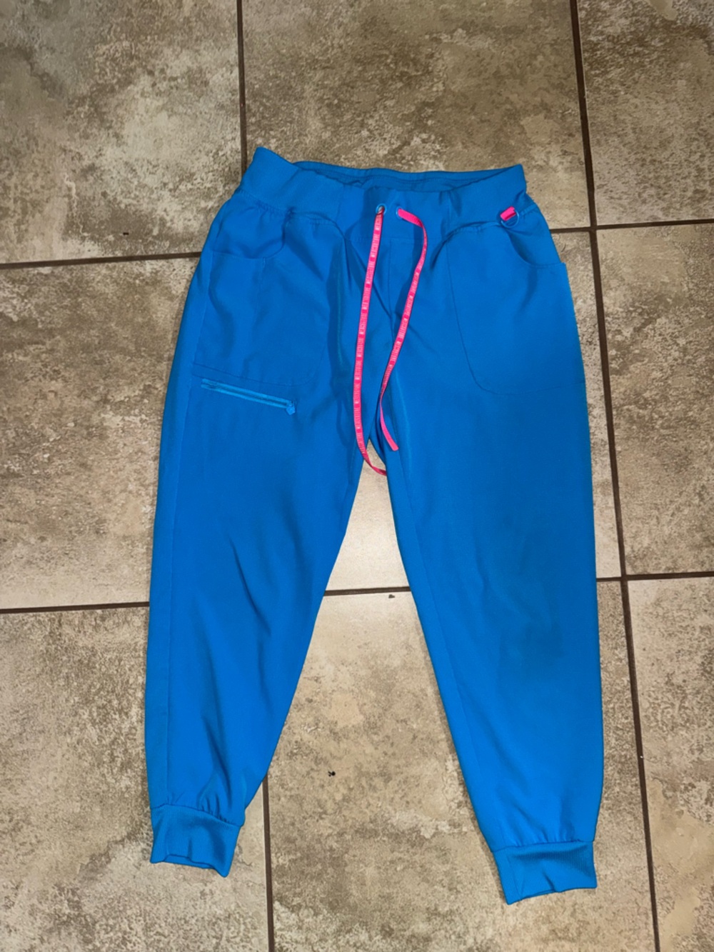 Med Coutoure Jogger Scrubs